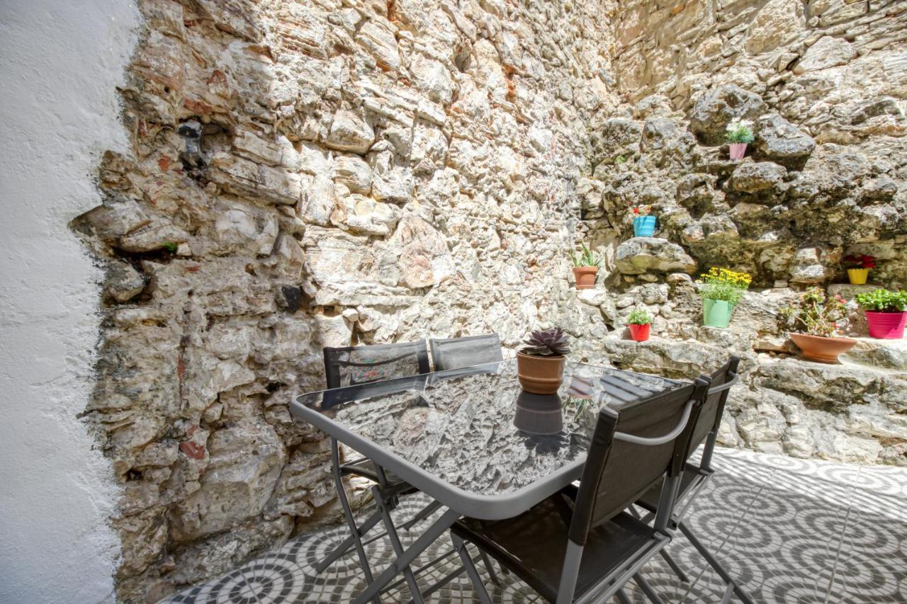 Apartamento 1 Quarto, Com Patio, Em Frente Praia Paço de Arcos Exterior foto