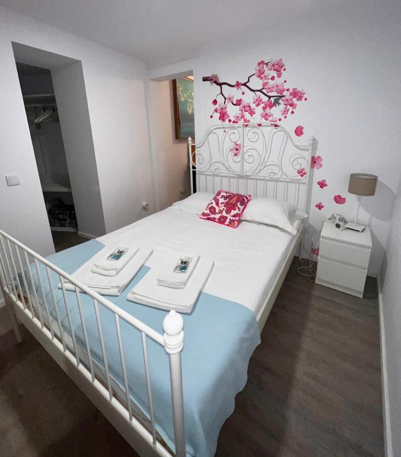 Apartamento 1 Quarto, Com Patio, Em Frente Praia Paço de Arcos Exterior foto